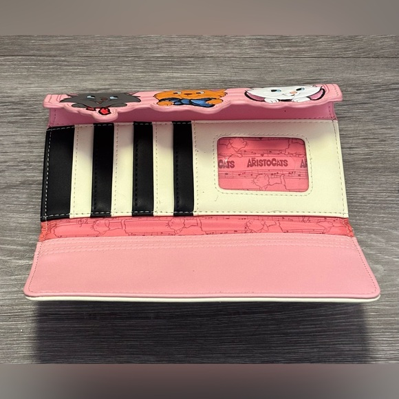 NWOT Loungefly Disney Aristocats Piano Kitties Wallet - Picture 4 of 8